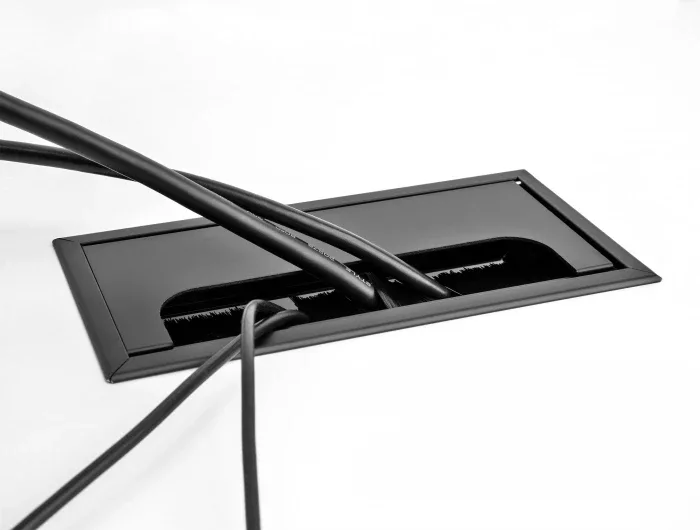 Delock_Kabeldurchf__hrung_f__r_Tischeinbau_mit_B__rste_80_x_80_x_28_mm_schwarz__4_cb521a6e