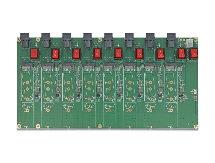 Delock_M_2_Testboard_f__r_8_x_M_2_NVMe_Key_M_SSD_mit_SFF-8643_Anschluss__3_d3f93f5a