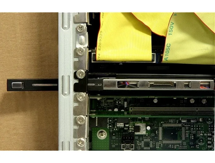 Delock_Wechselrahmen_Slotblech_f__r_1_x_2_5____SATA_HDD__4_edecb481